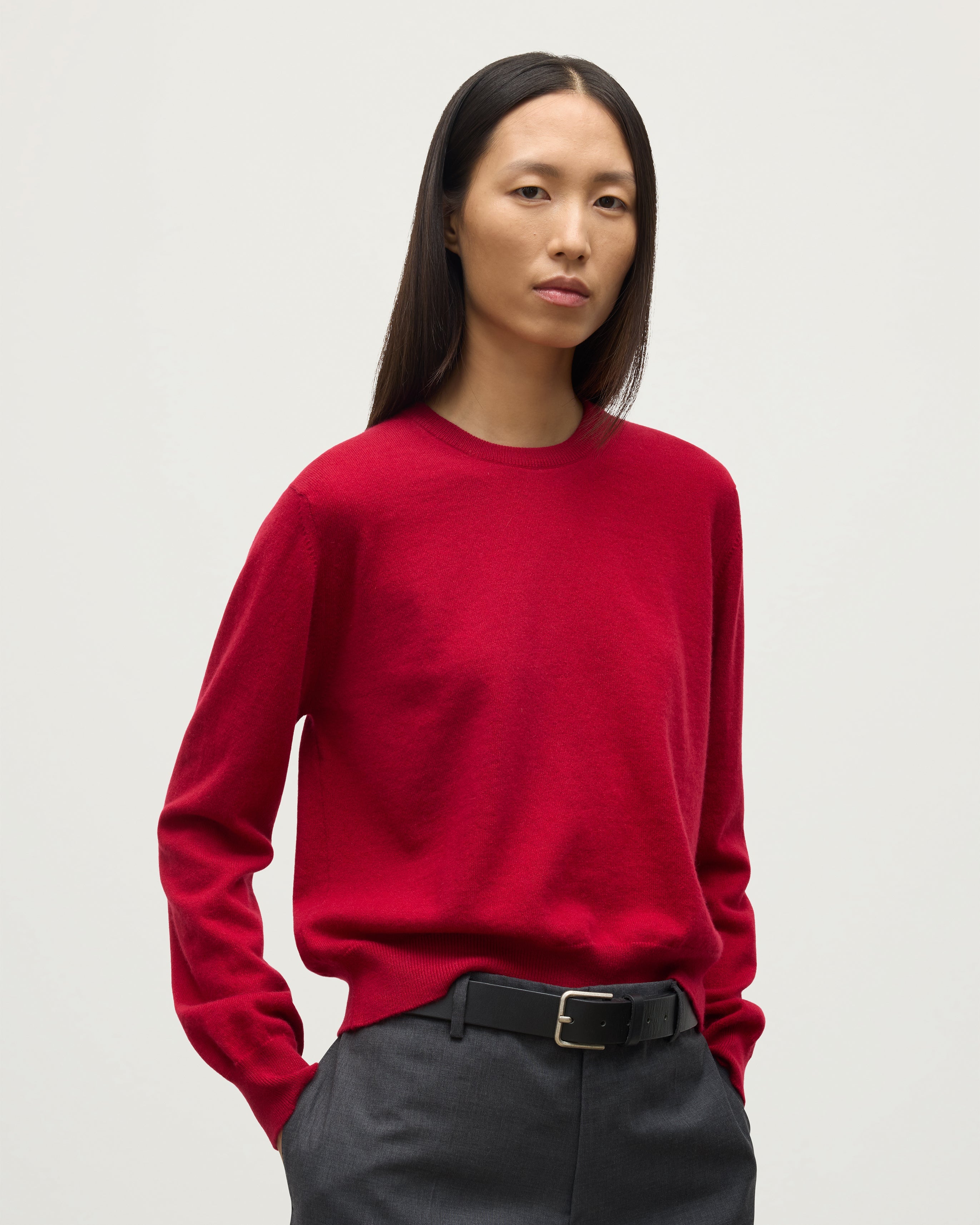 Johnstons of Elgin - Lunan Red Classic Cashmere Crew Jumper