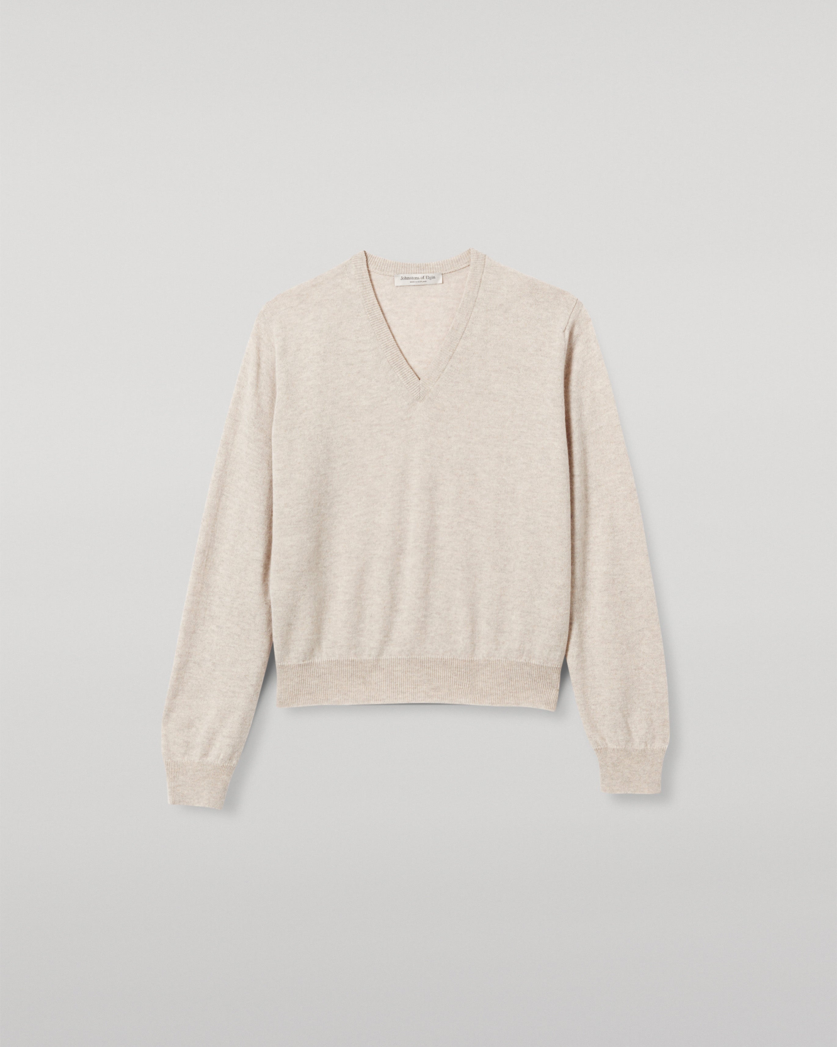 Johnstons of Elgin - Lunan Natural Classic Cashmere V Neck Jumper
