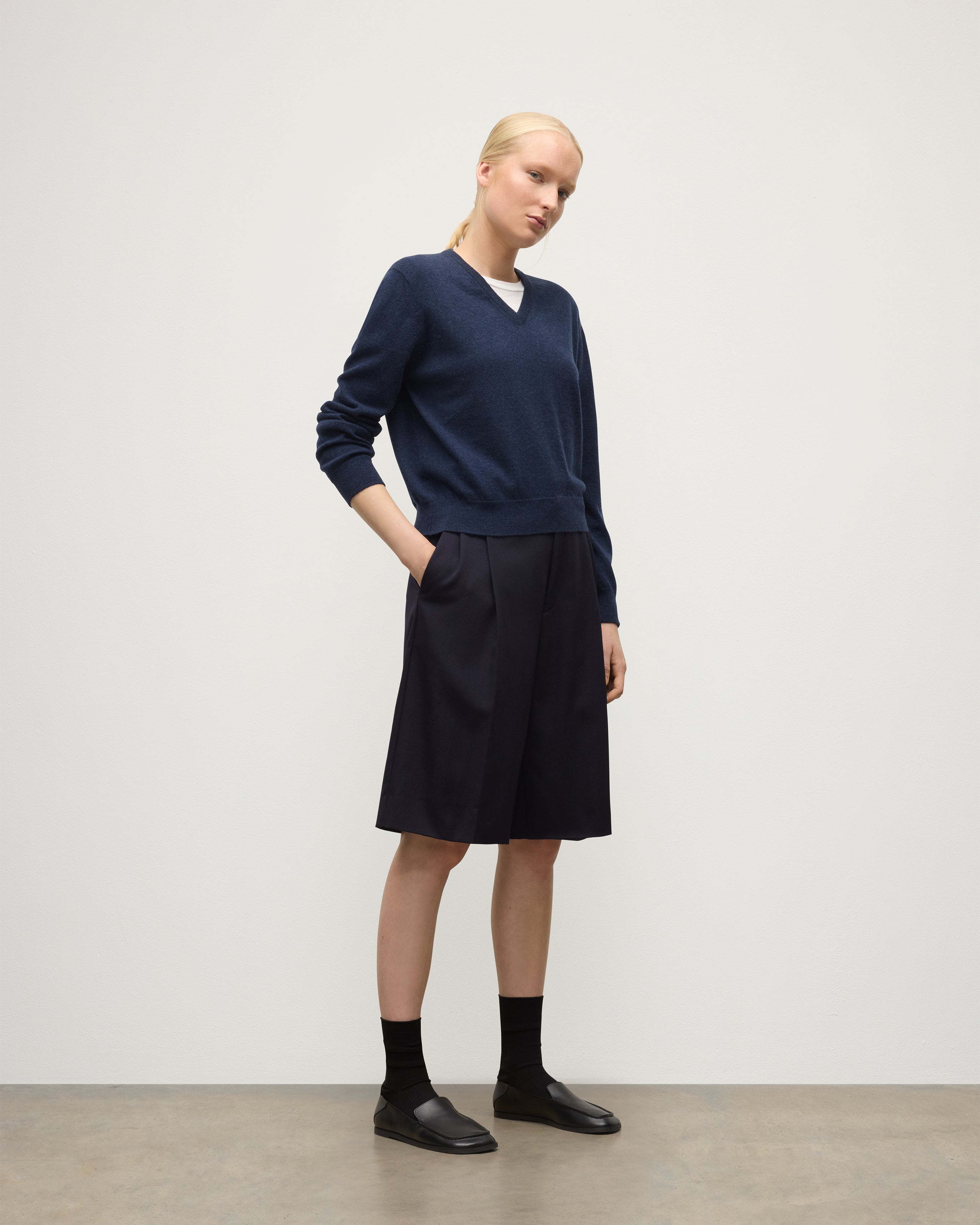 Johnstons of Elgin - Lunan Navy Classic Cashmere V Neck Jumper