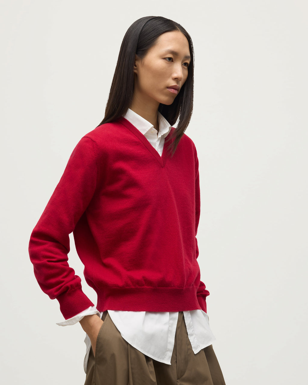 Johnstons of Elgin - Lunan Red Classic Cashmere V Neck Jumper