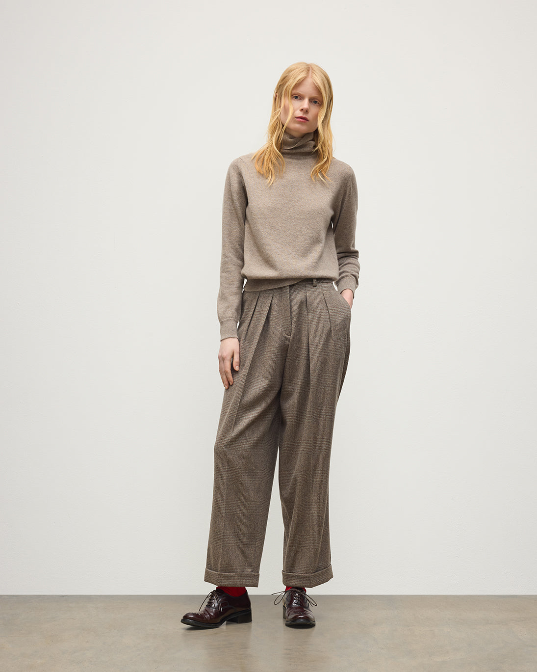 Johnstons of Elgin - Iris Classic Light Brown Roll Neck Cashmere Jumper