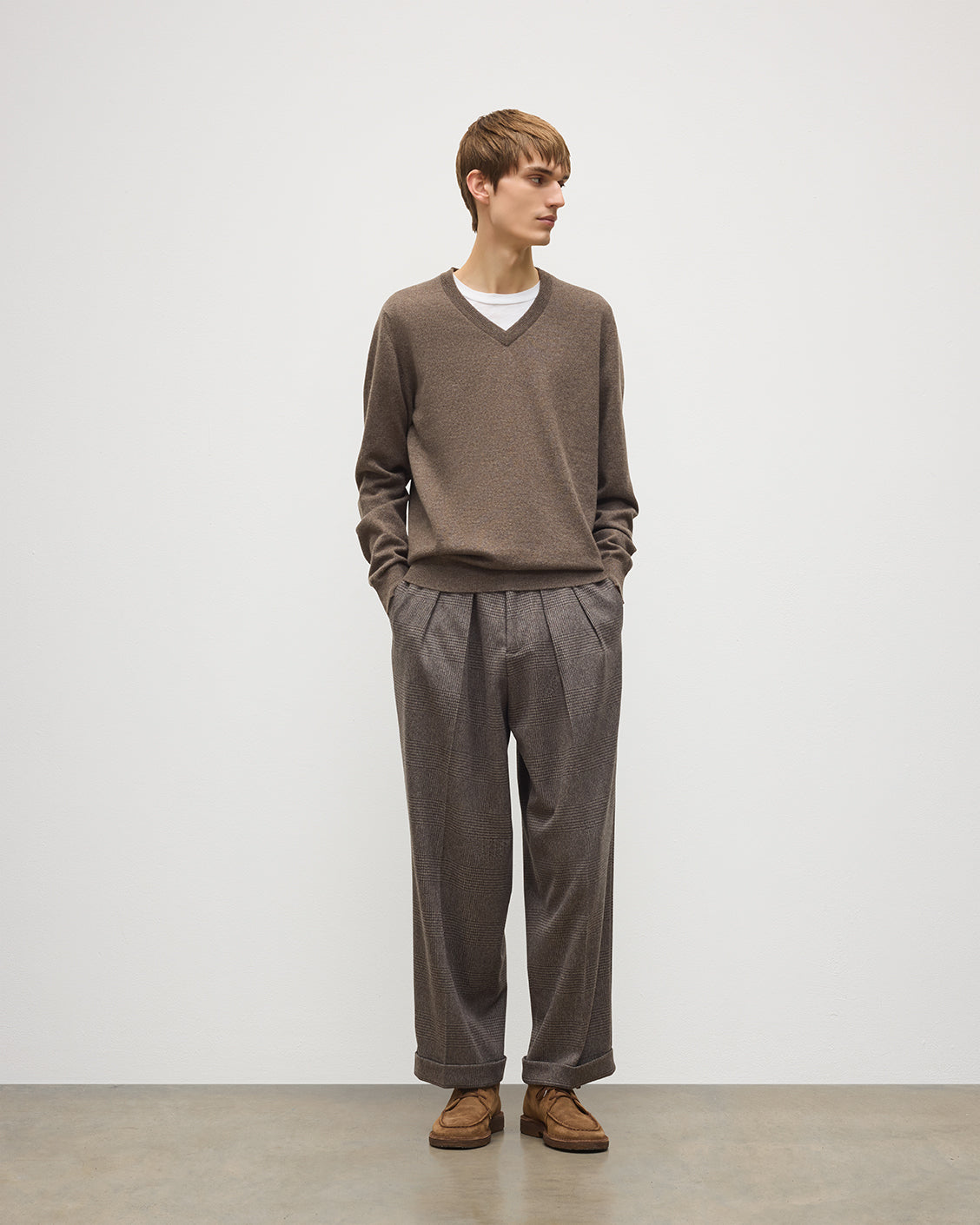 Johnstons of Elgin - Reuben Brown Cashmere V Neck Jumper