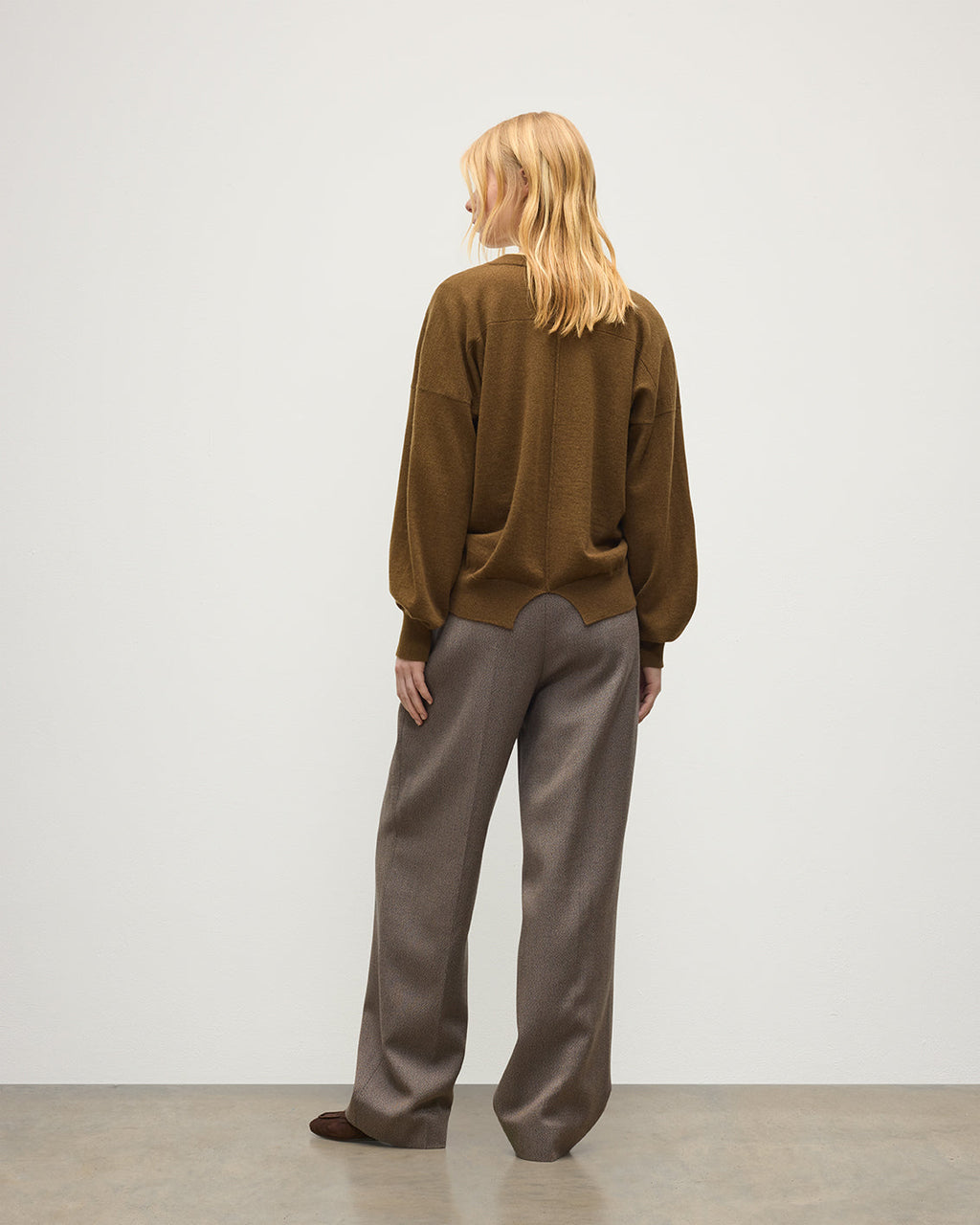 Johnstons of Elgin - Jessie Back Split Green Cashmere Jumper