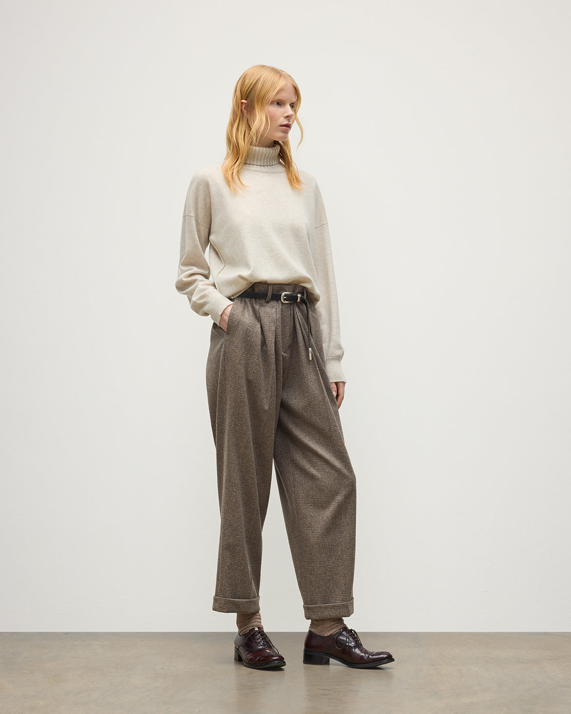 Johnstons of Elgin - Jessie Roll Neck Natural Cashmere Jumper