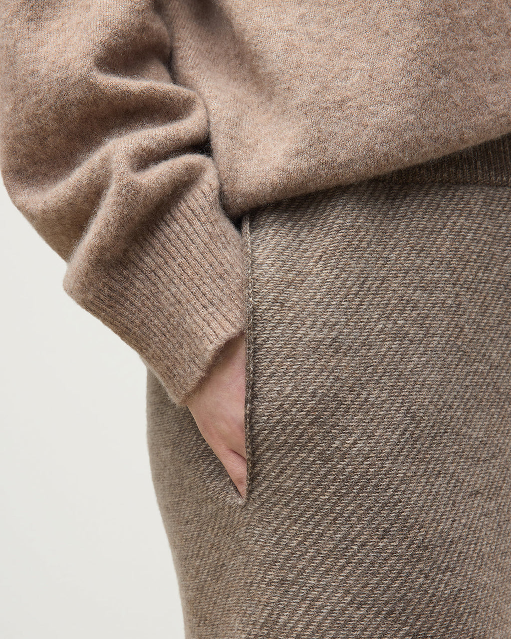 Johnstons of Elgin - Reel Brown Cashmere Trousers