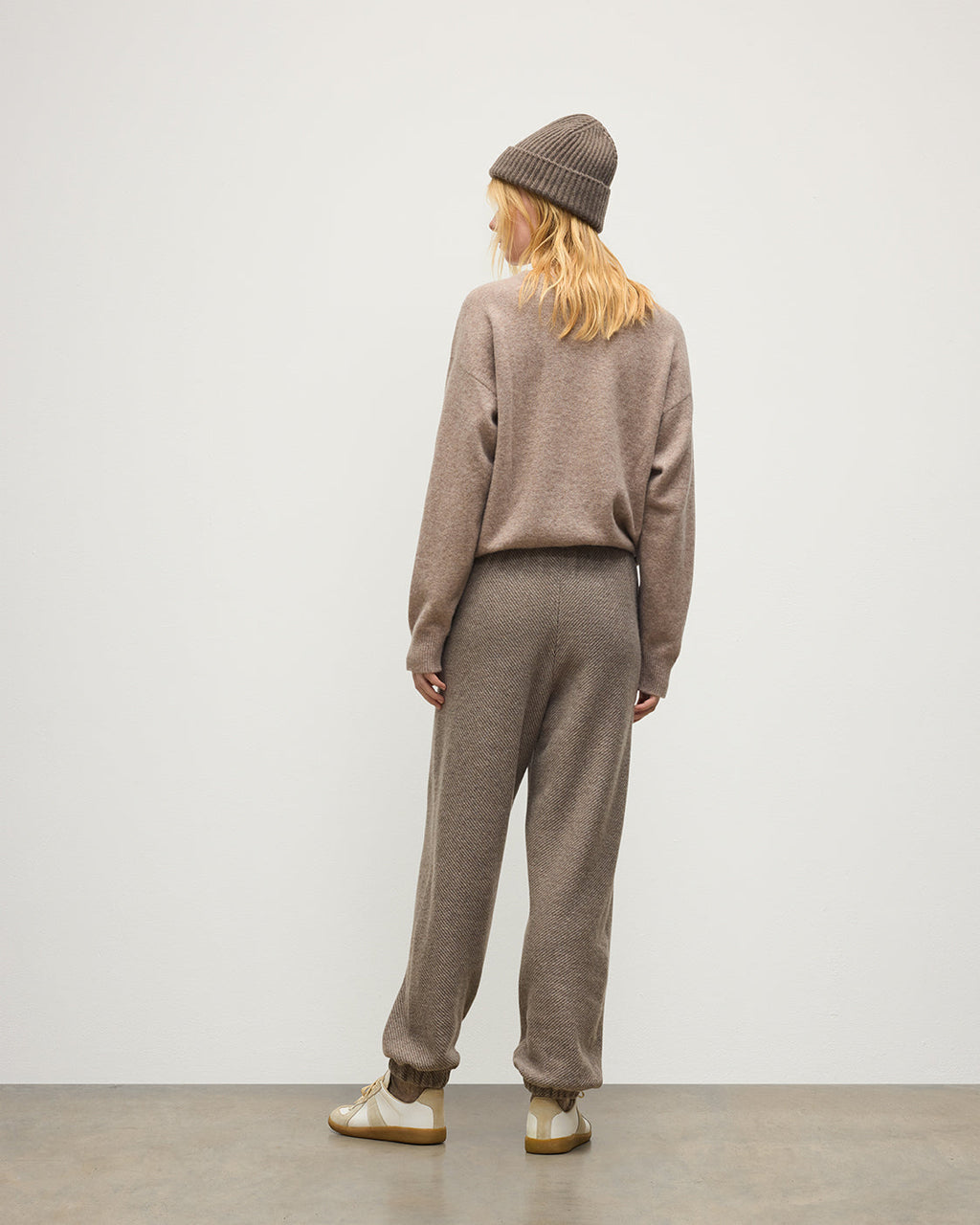 Johnstons of Elgin - Reel Brown Cashmere Trousers
