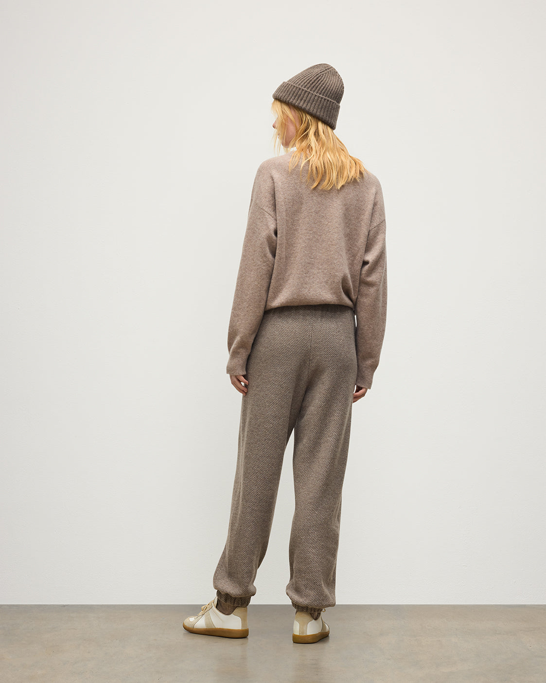 Johnstons of Elgin - Reel Brown Cashmere Trousers