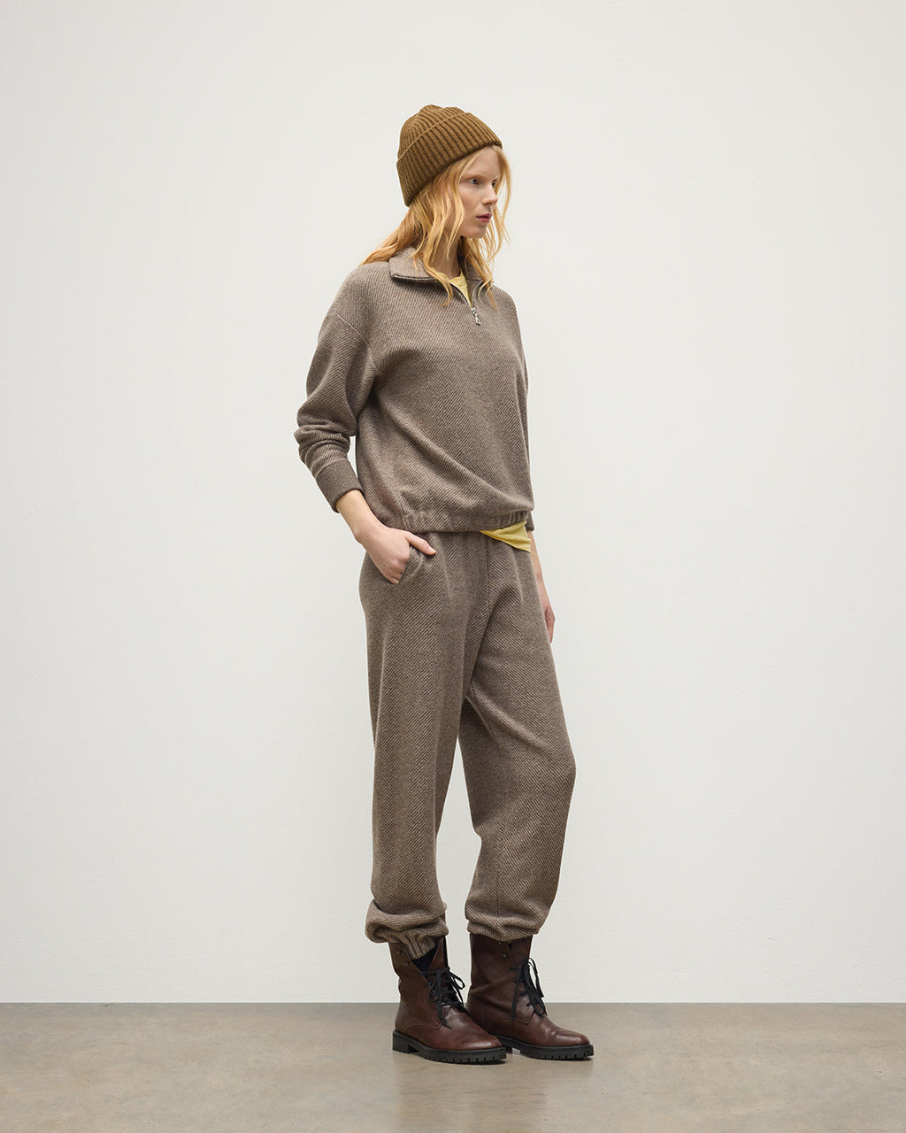 Johnstons of Elgin - Reel Brown Cashmere Half Zip Jumper