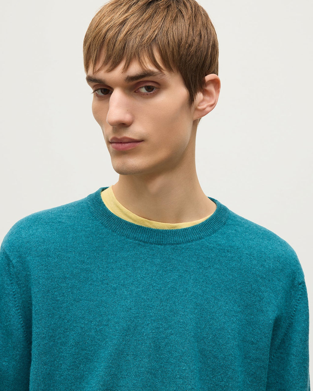 Johnstons of Elgin - Reuben Green Cashmere Crew Jumper