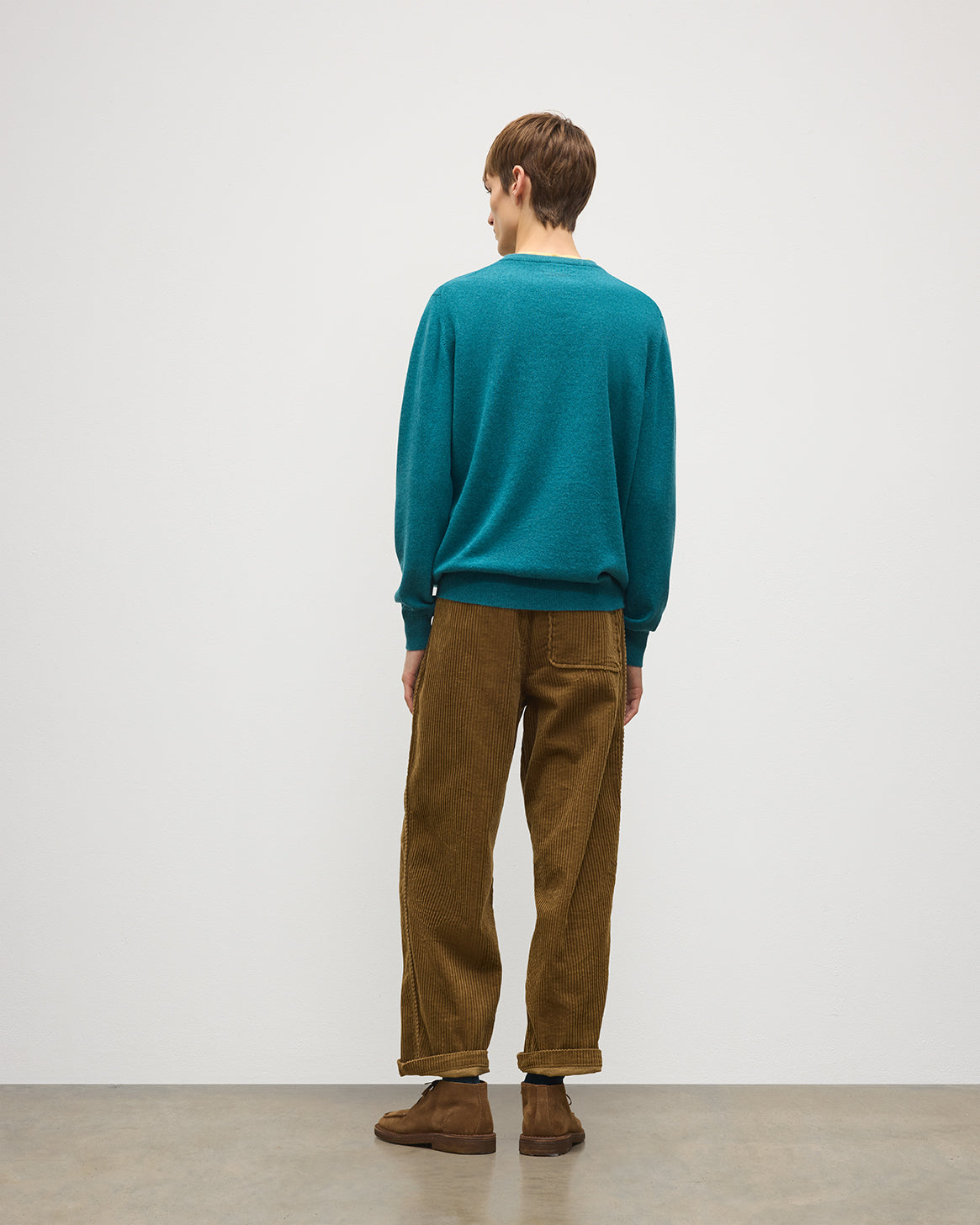 Johnstons of Elgin - Reuben Green Cashmere Crew Jumper