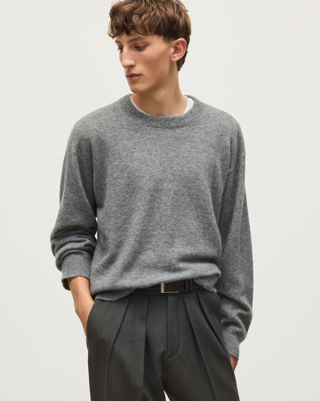 Johnstons of Elgin - Reuben Grey Cashmere Crew Jumper
