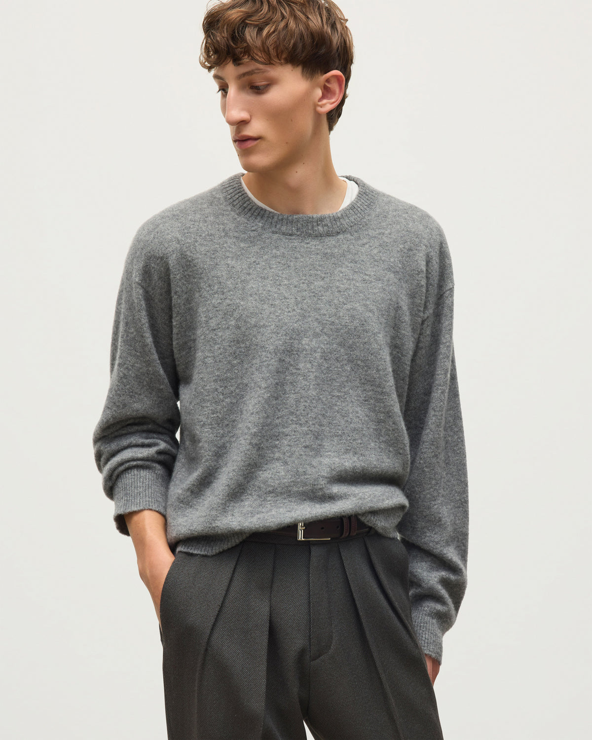 Johnstons of Elgin - Reuben Grey Cashmere Crew Jumper