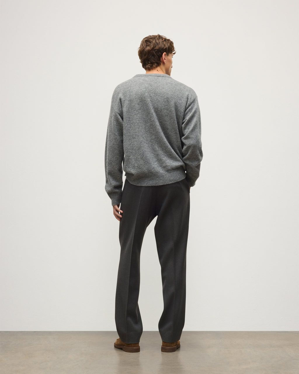 Johnstons of Elgin - Reuben Grey Cashmere Crew Jumper