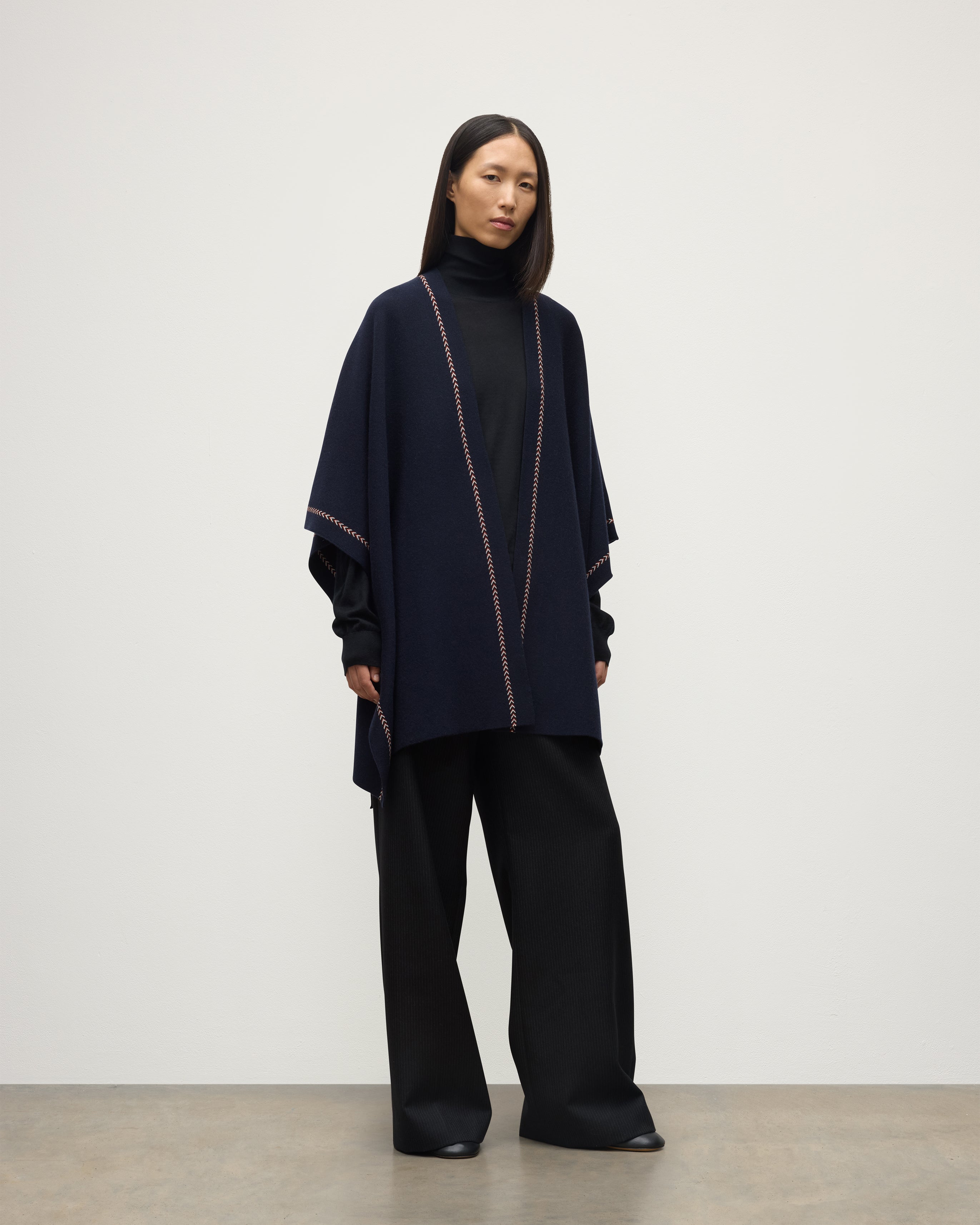 Johnstons of Elgin - Hawk Dark Navy Cashmere Poncho