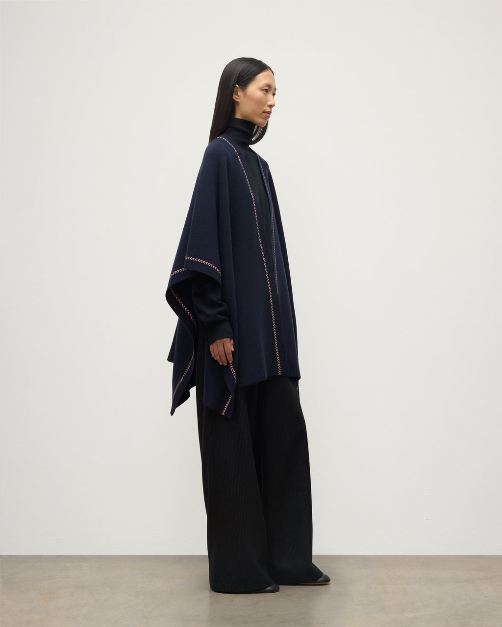 Johnstons of Elgin - Hawk Dark Navy Cashmere Poncho