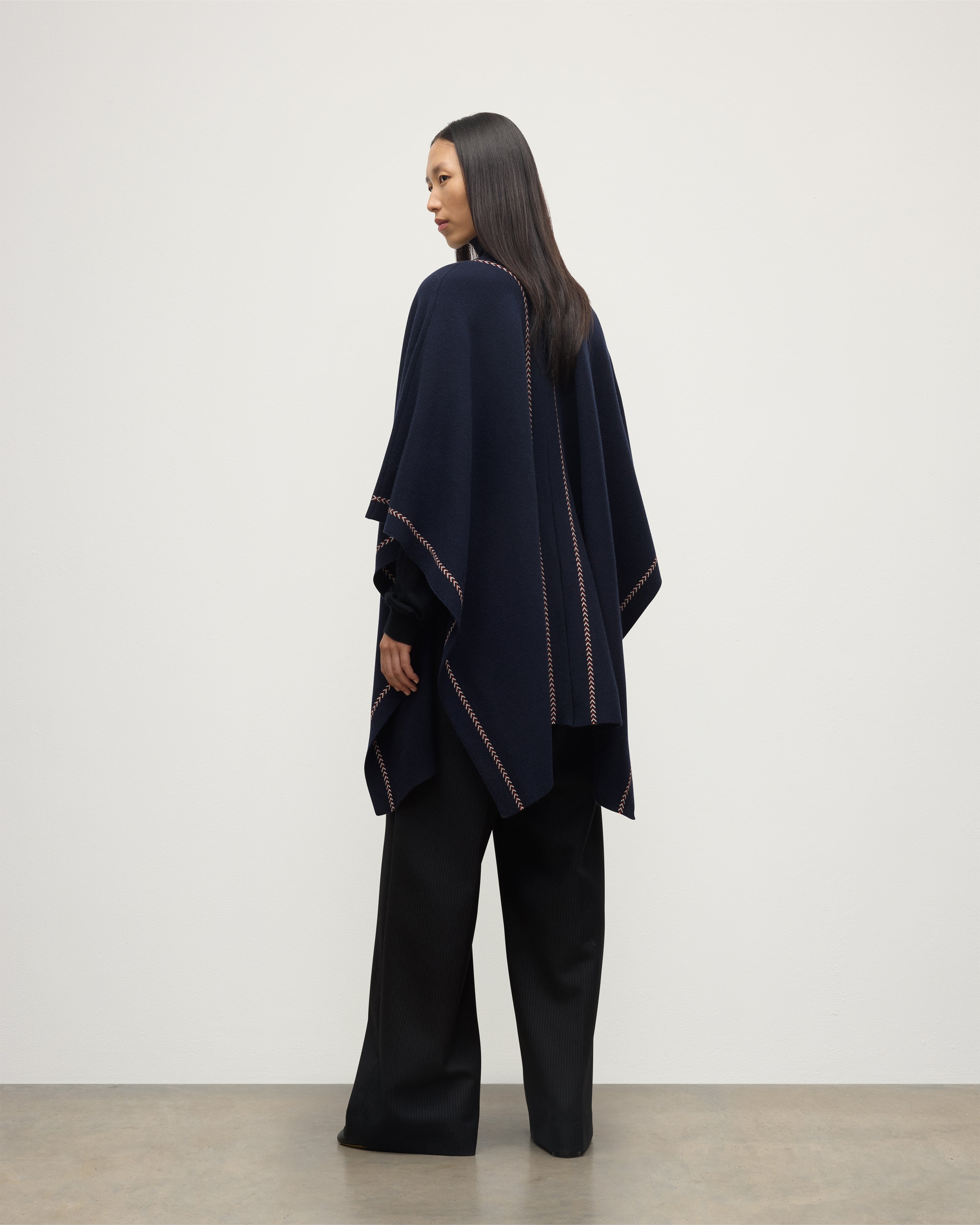 Johnstons of Elgin - Hawk Dark Navy Cashmere Poncho
