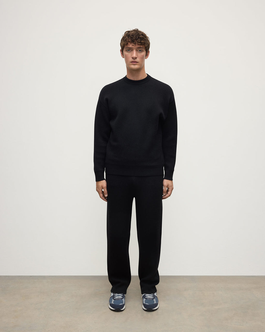 Johnstons of Elgin - Double Faced Black Sweatshirt