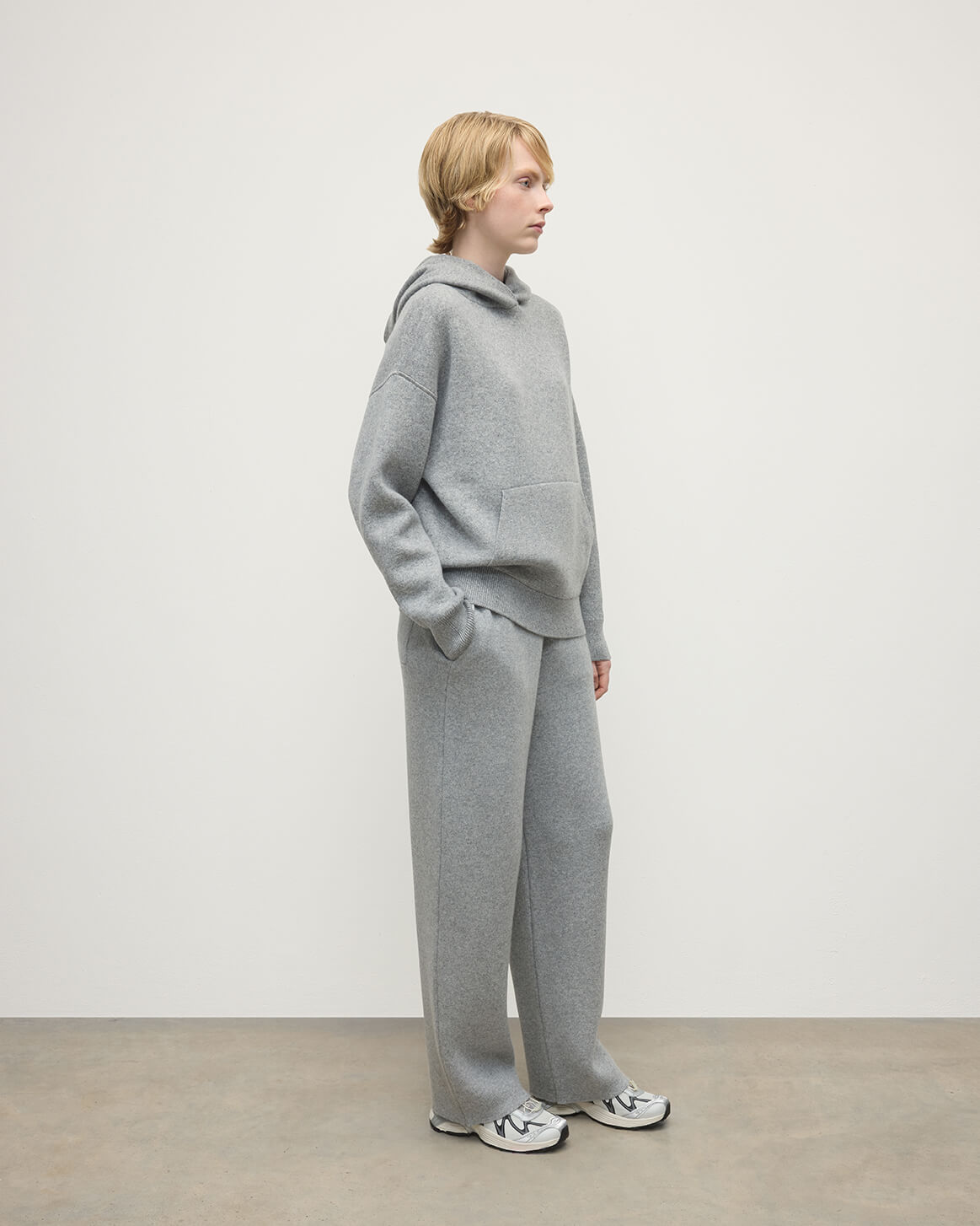 Johnstons of Elgin - Double - Face Light Grey Joggers