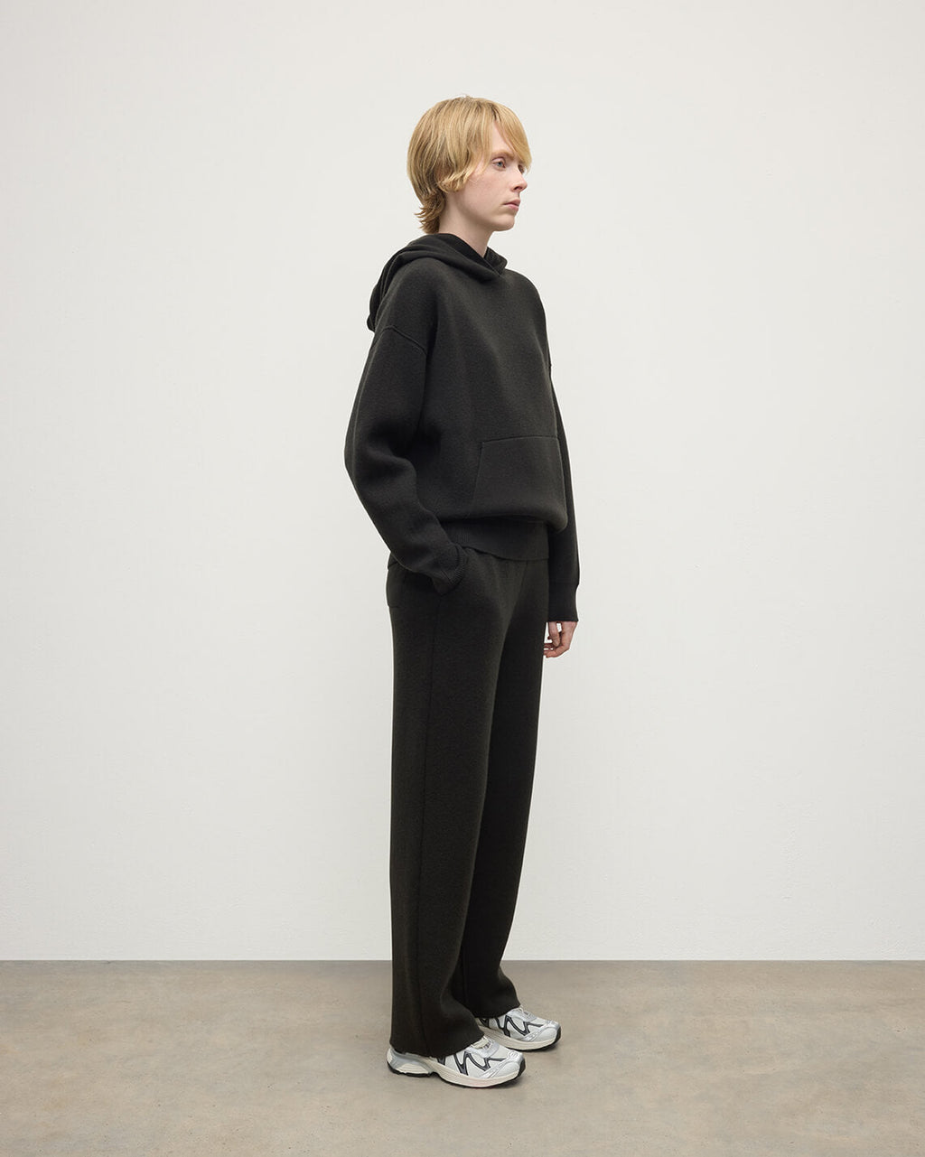 Johnstons of Elgin - Double - Face Black Cashmere Hoodie