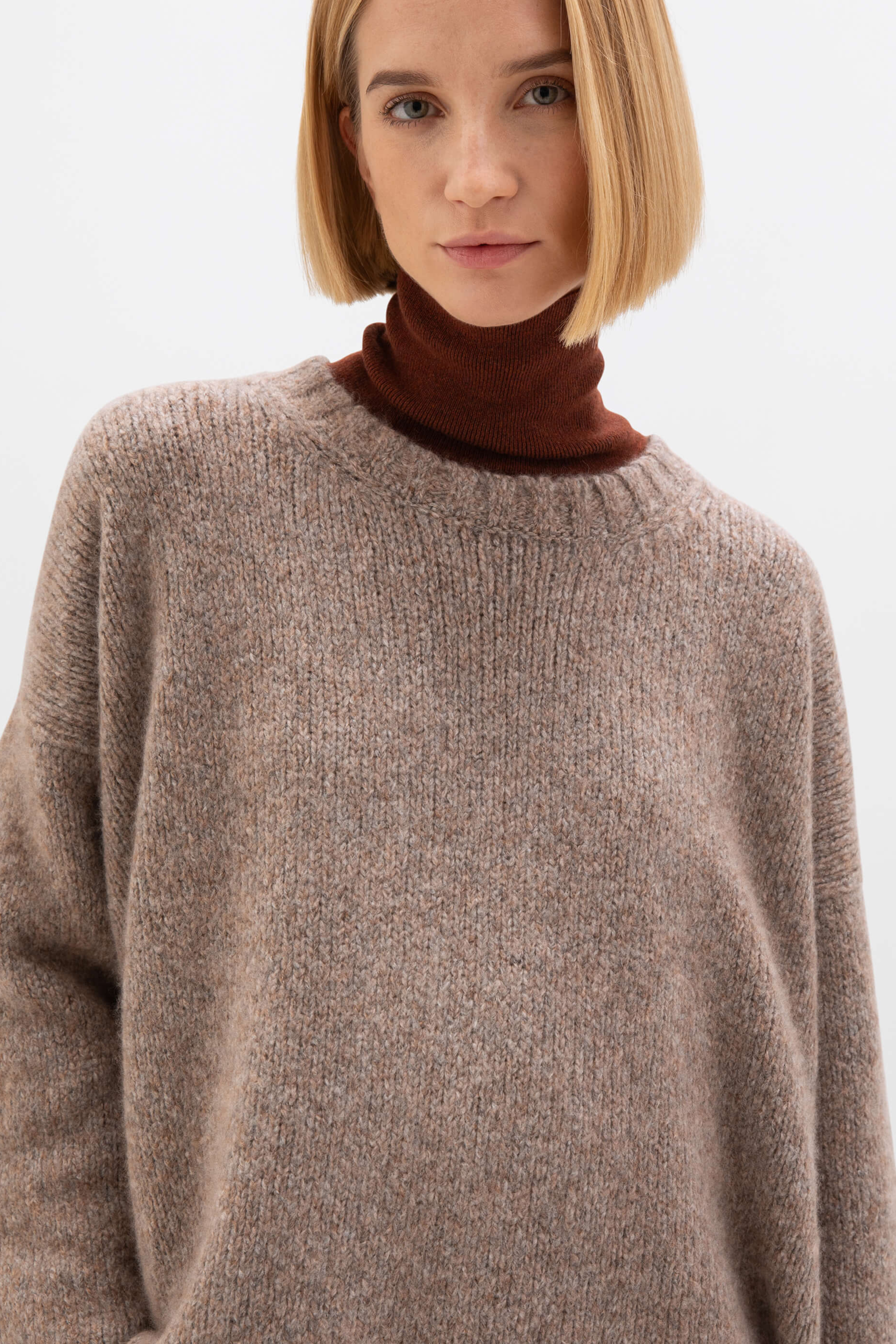 Johnstons of Elgin - Brown Cashmere Silk Bouclé Jumper