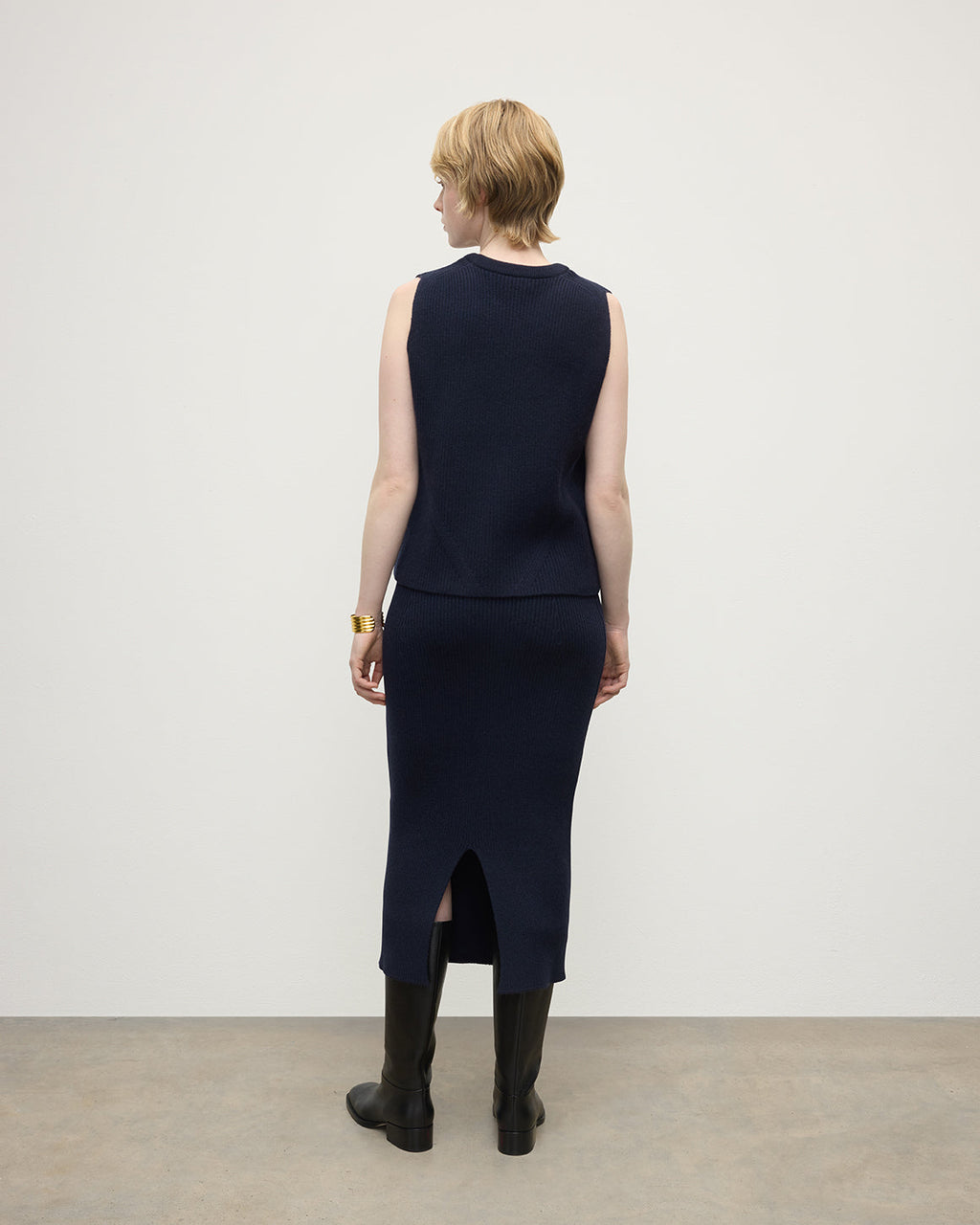 Johnstons of Elgin - Cashmere Dark Navy Midi Skirt