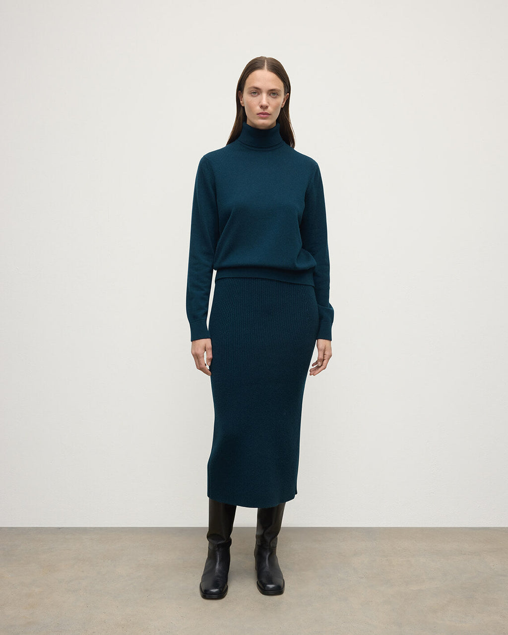Johnstons of Elgin - Cashmere Bottle Green Midi Skirt