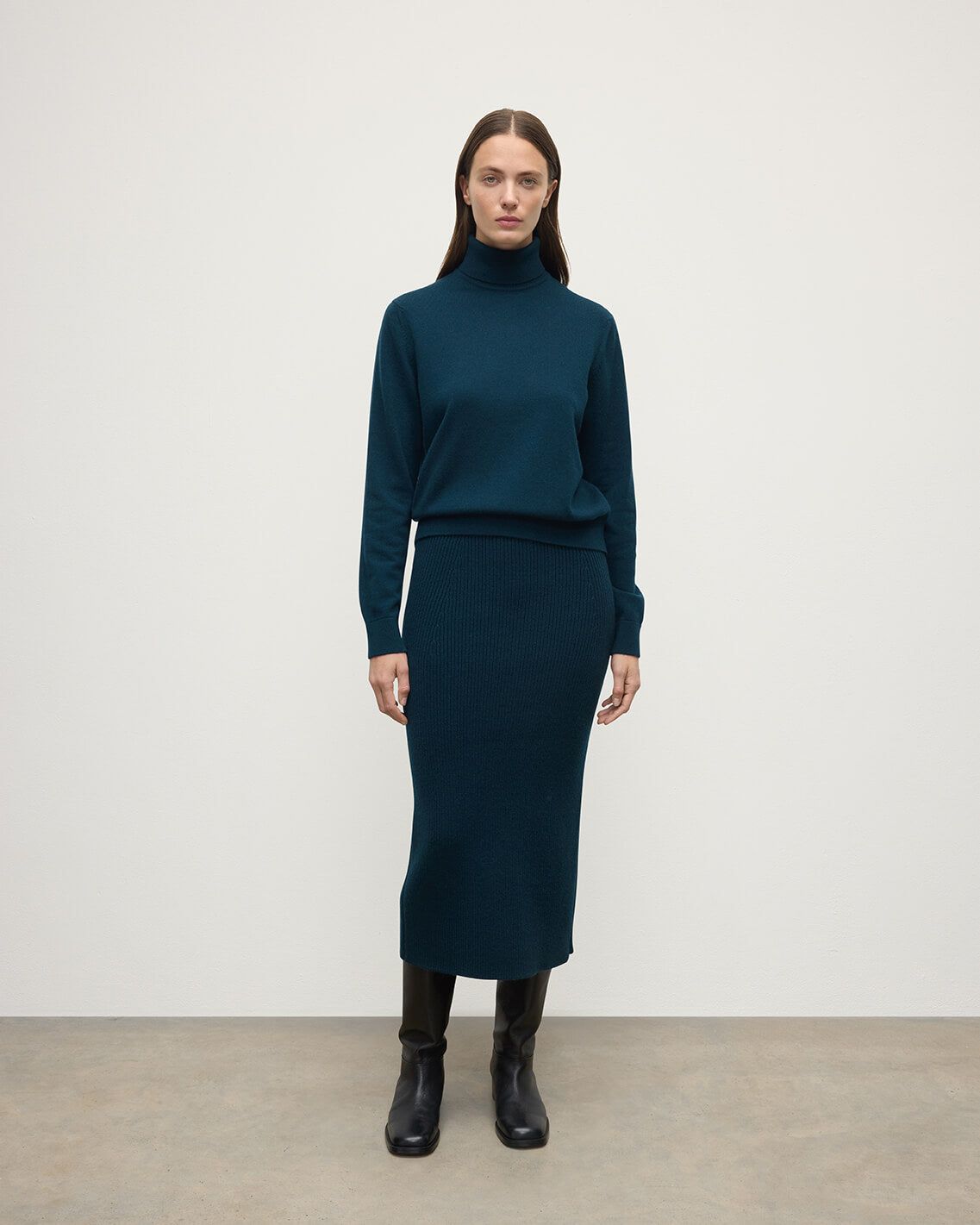 Johnstons of Elgin - Cashmere Bottle Green Midi Skirt