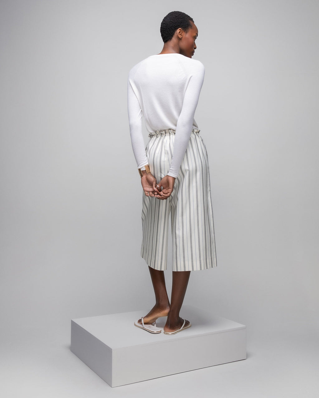 Johnstons of Elgin - Gathered Waist Cropped Stripe Trousers