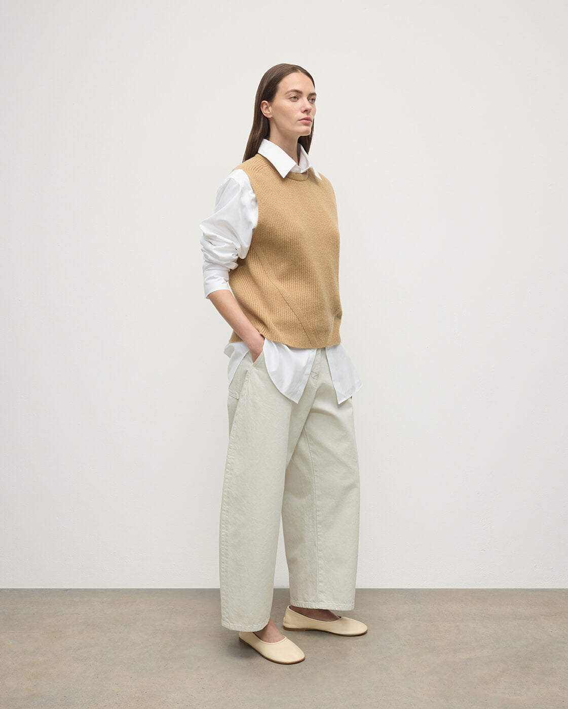 Johnstons of Elgin - Sleeveless Camel Cashmere Tank Top