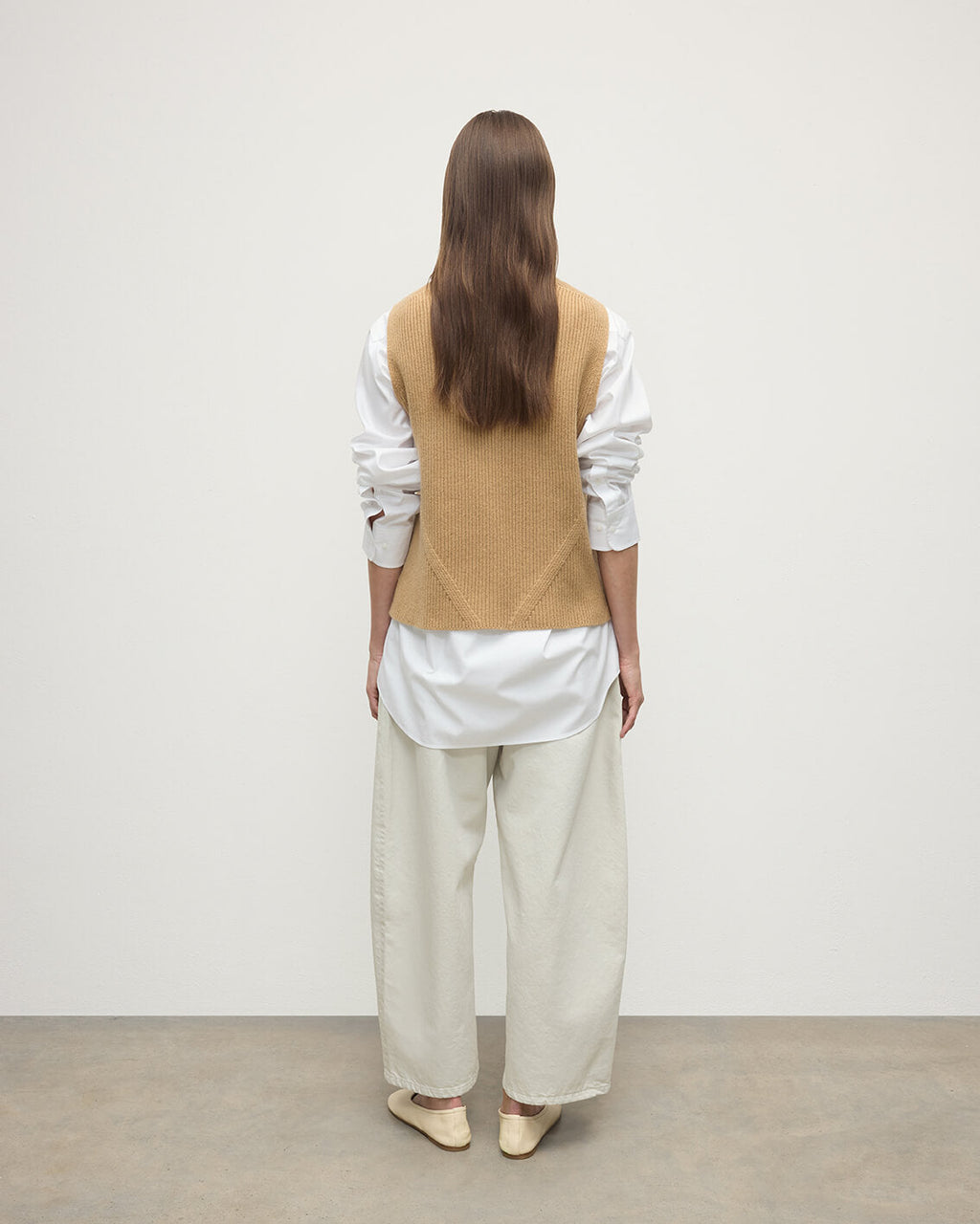 Johnstons of Elgin - Sleeveless Camel Cashmere Tank Top