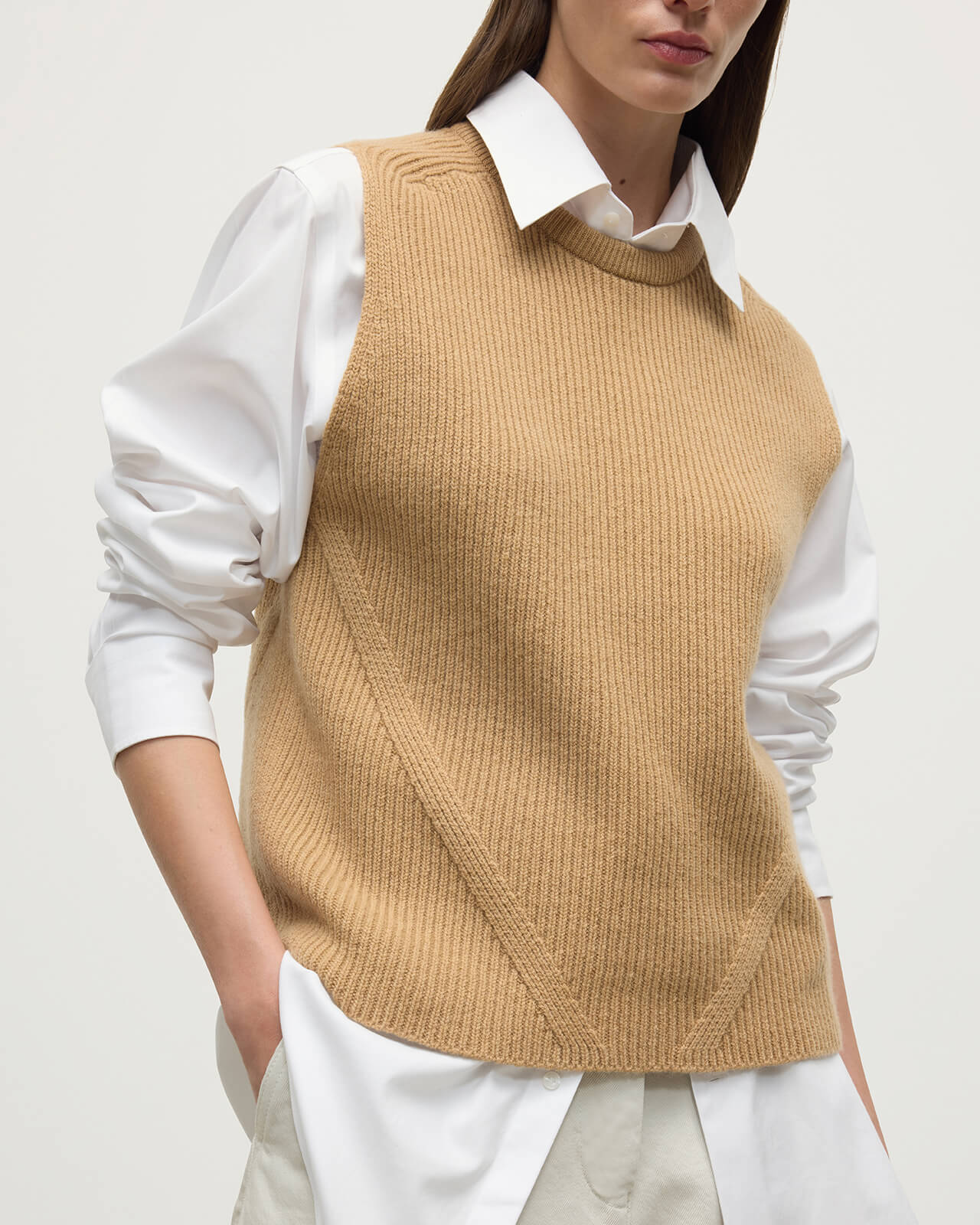 Johnstons of Elgin - Sleeveless Camel Cashmere Tank Top