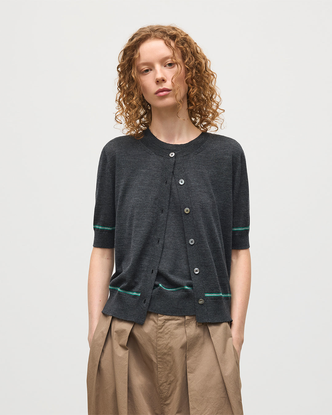 Johnstons of Elgin - Brae Dark Grey Merino Short Sleeve Cardigan