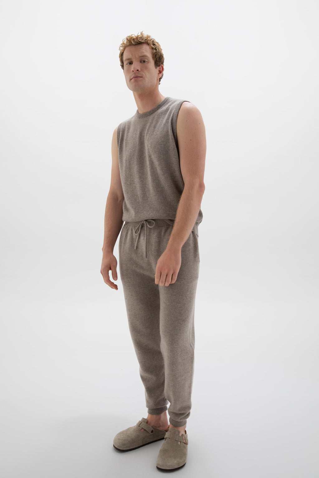Johnstons of Elgin - Seamless Cashmere Cuffed Light Brown Joggers
