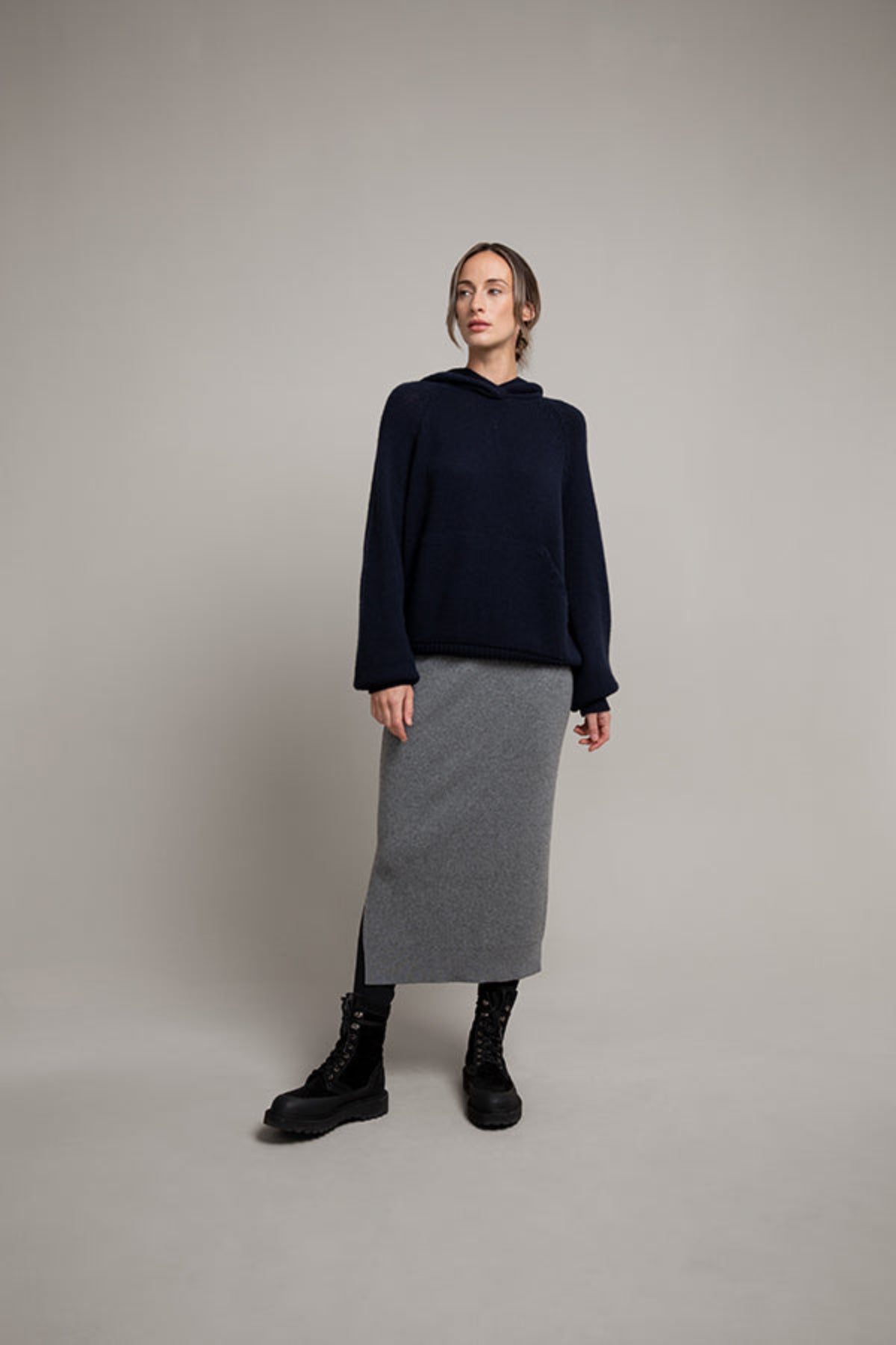 Johnstons of Elgin - Mid Grey Ribbed Cashmere Tube Skirt