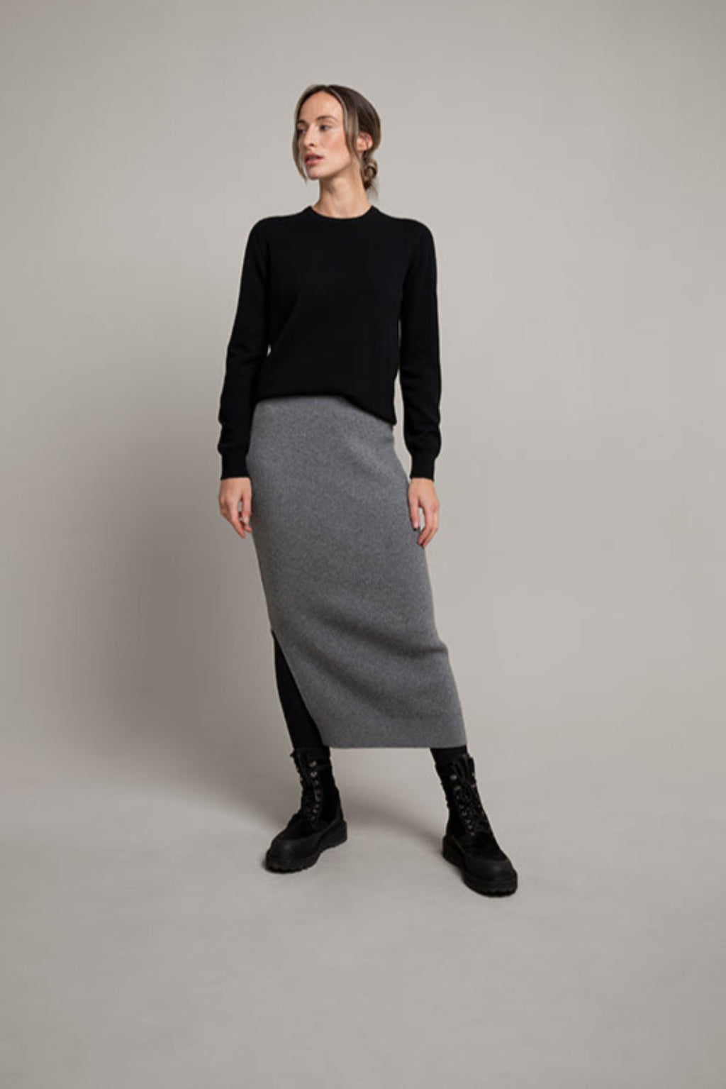 Johnstons of Elgin - Mid Grey Ribbed Cashmere Tube Skirt