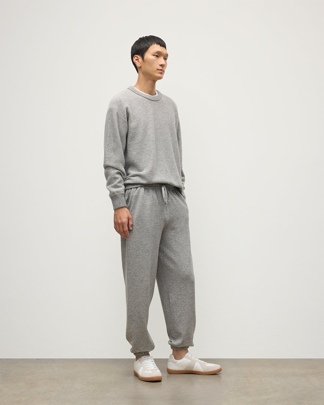 Johnstons of Elgin - Kirk Light Grey Cashmere Sweatpants