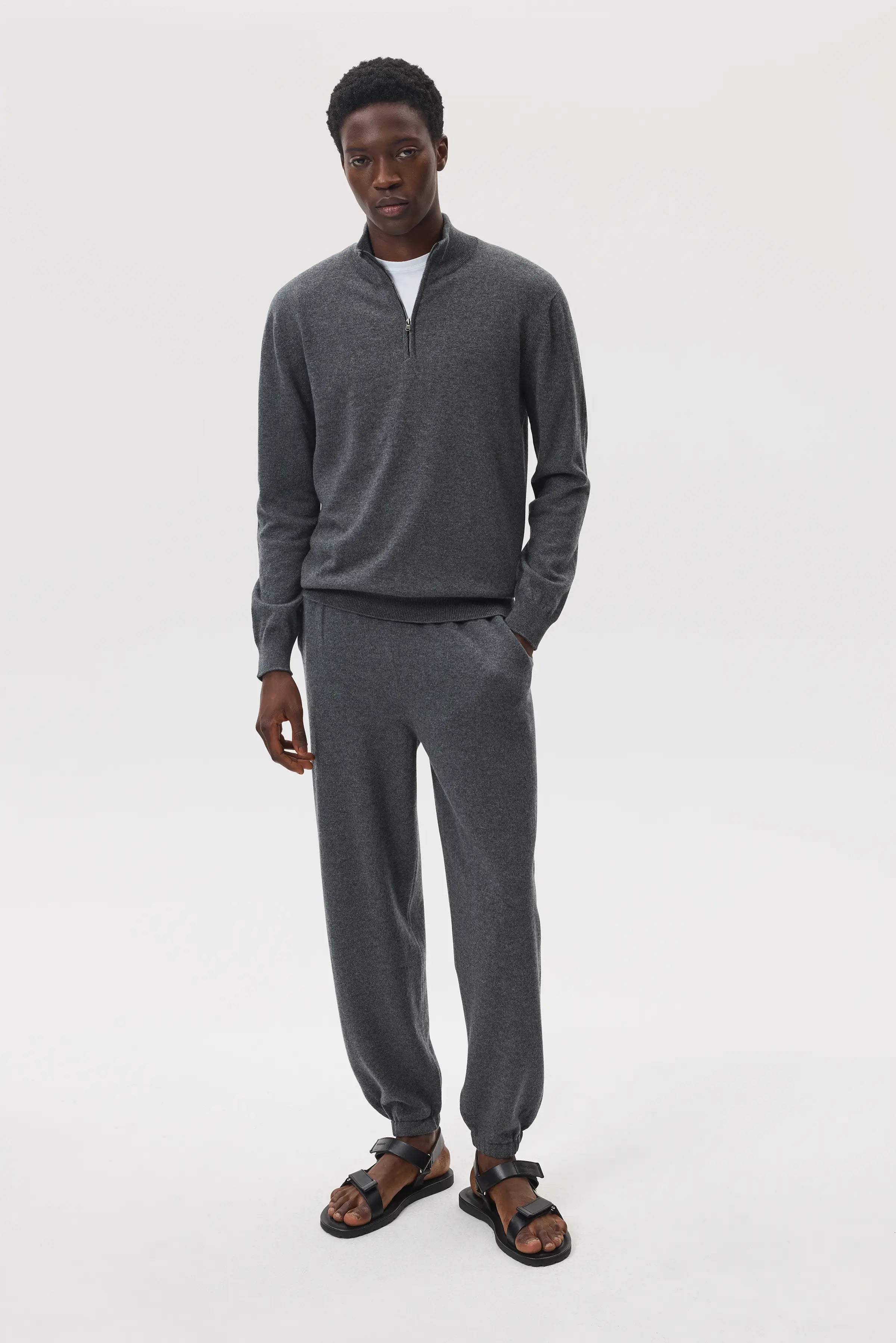 Johnstons of Elgin - Classic Cashmere Mid Grey Zip Neck Jumper