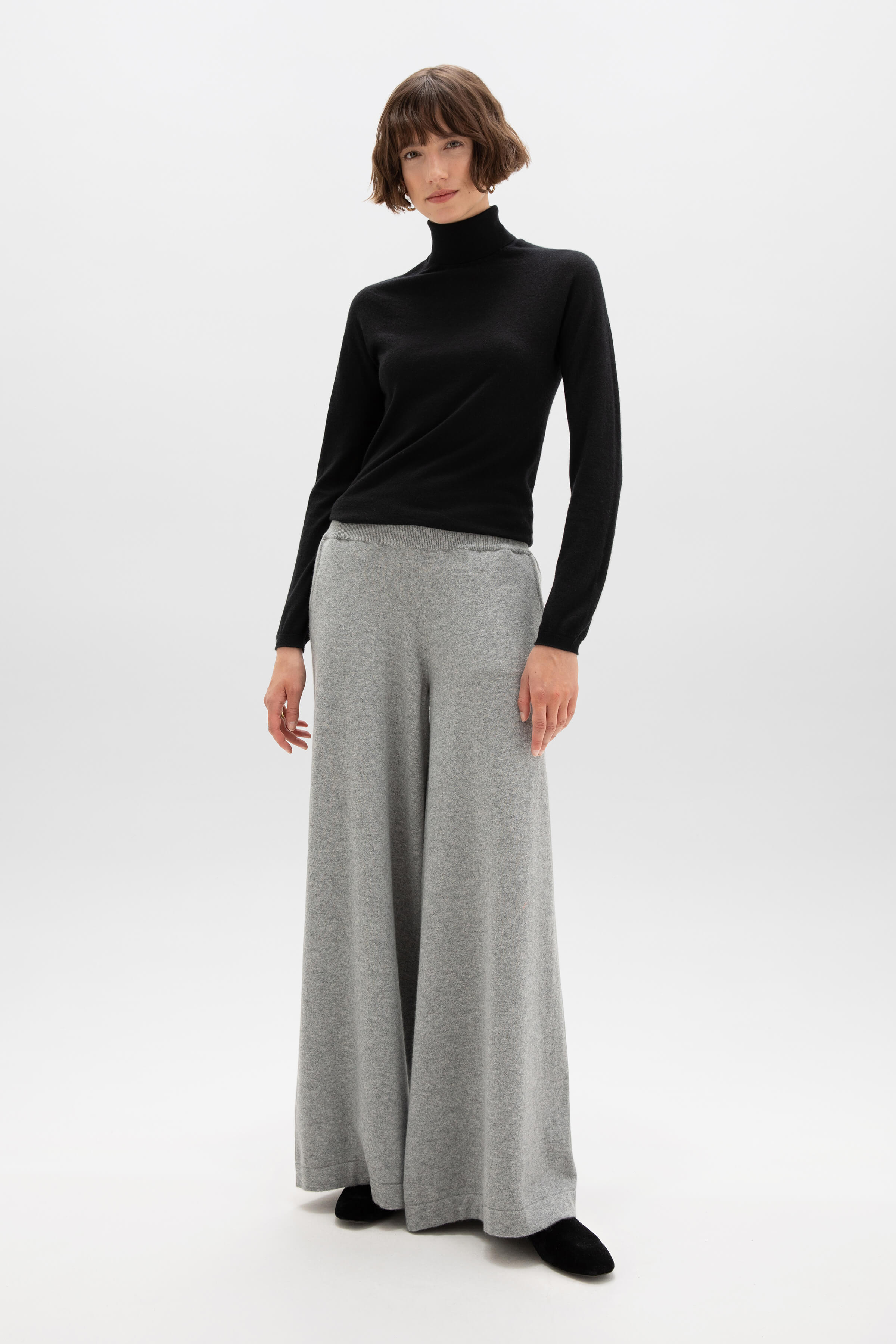 Johnstons of Elgin - Light Grey Cashmere Trousers