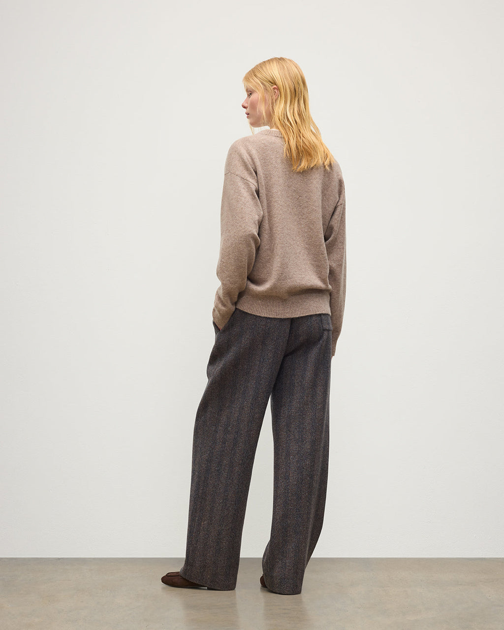 Johnstons of Elgin - Boyce Brown Brushed Cashmere - Silk Jumper