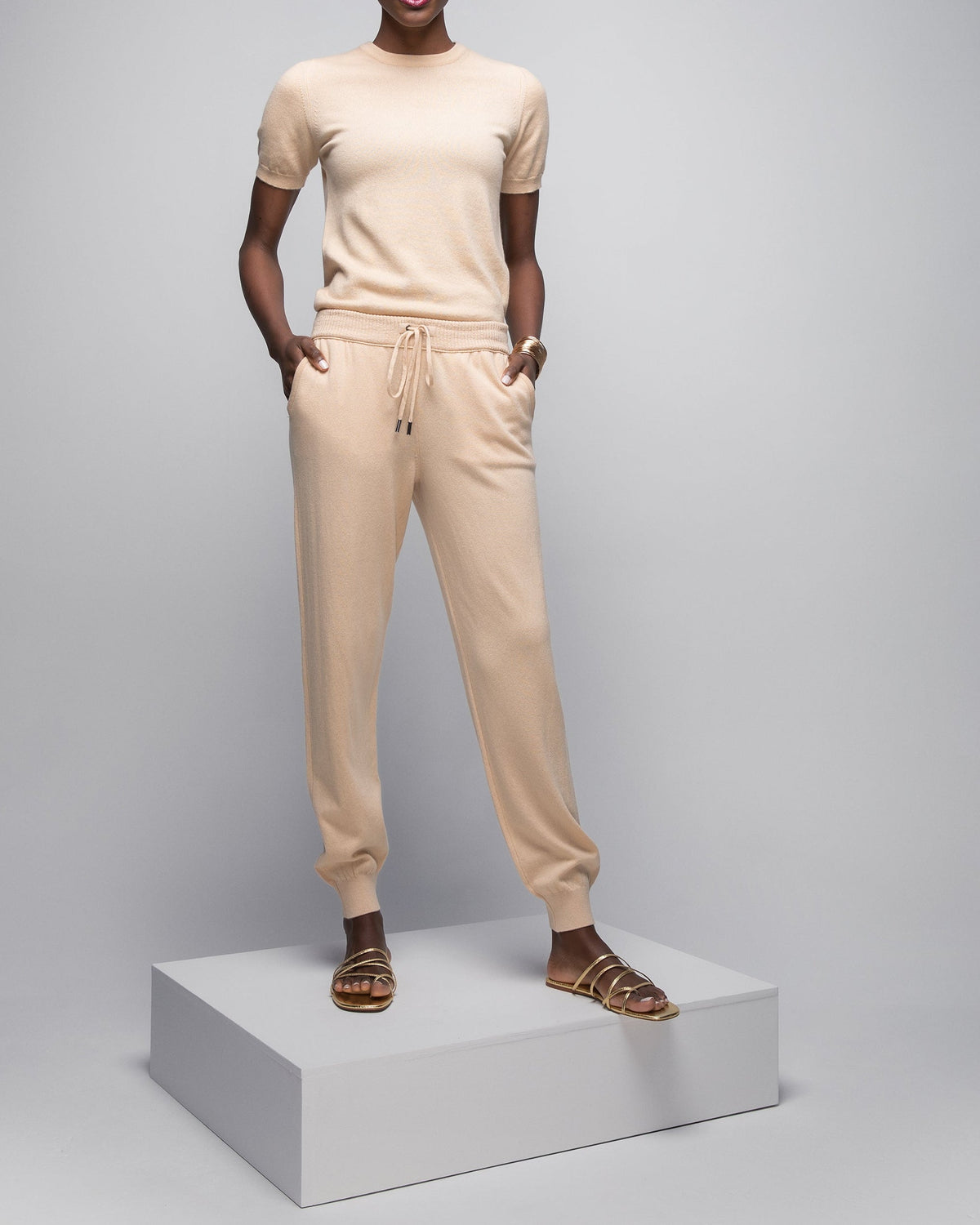 Johnstons of Elgin - Women's Cashew Performance Cashmere Joggers