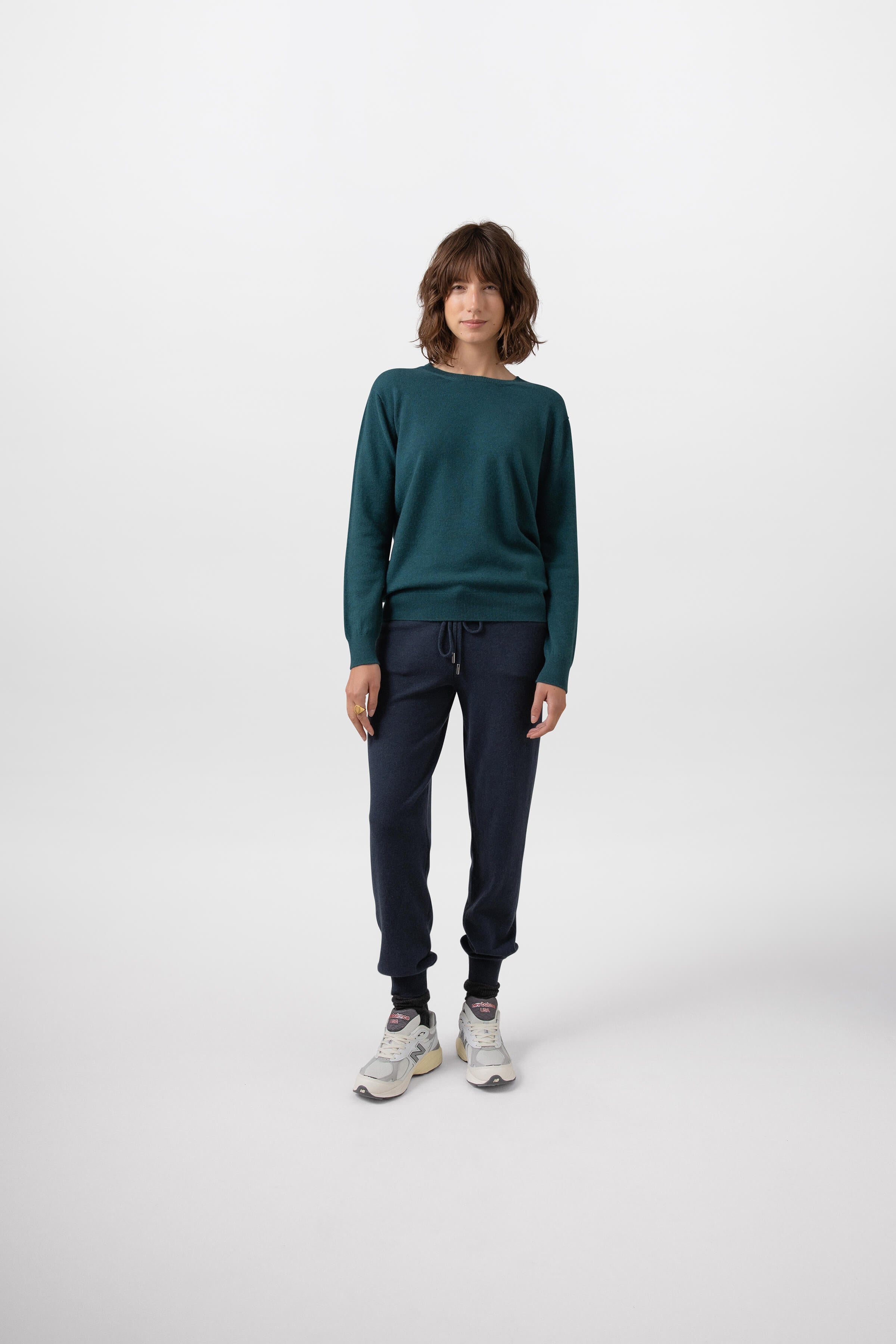 Johnstons of Elgin - Women's Mid Blue Cashmere Joggers