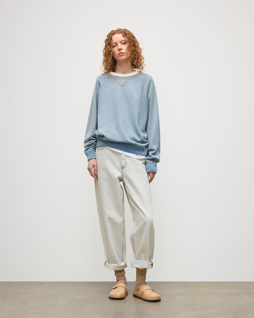 Johnstons of Elgin - Beach Blue Cashmere Sweatshirt