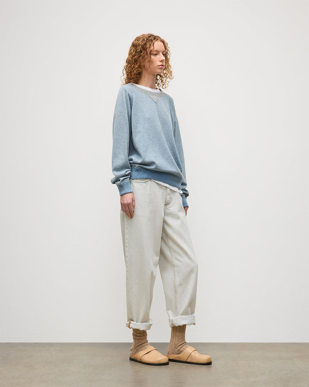 Johnstons of Elgin - Beach Blue Cashmere Sweatshirt