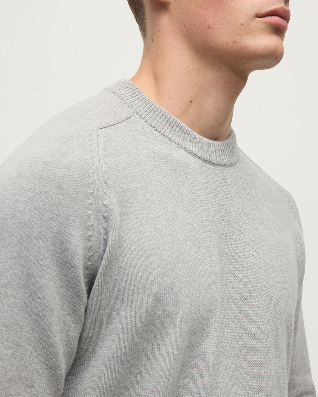 Johnstons of Elgin - Superfine Merino Relaxed Light Grey Jumper