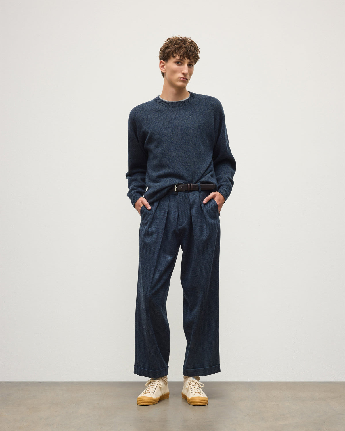 Johnstons of Elgin - Craigie Navy Lambswool Jumper
