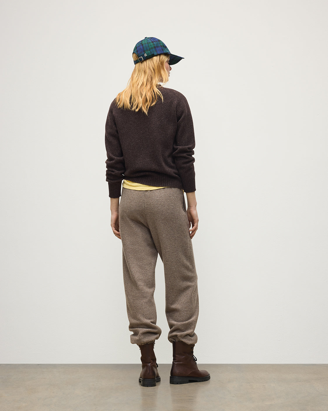 Johnstons of Elgin - Blyth Brown Lambswool Jumper