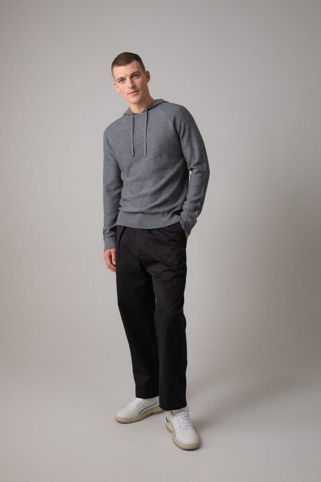 Johnstons of Elgin - Seamless Mid Grey Merino Hoodie