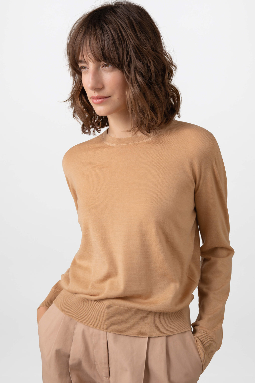 Johnstons of Elgin - Superfine Merino Round Neck Camel Jumper