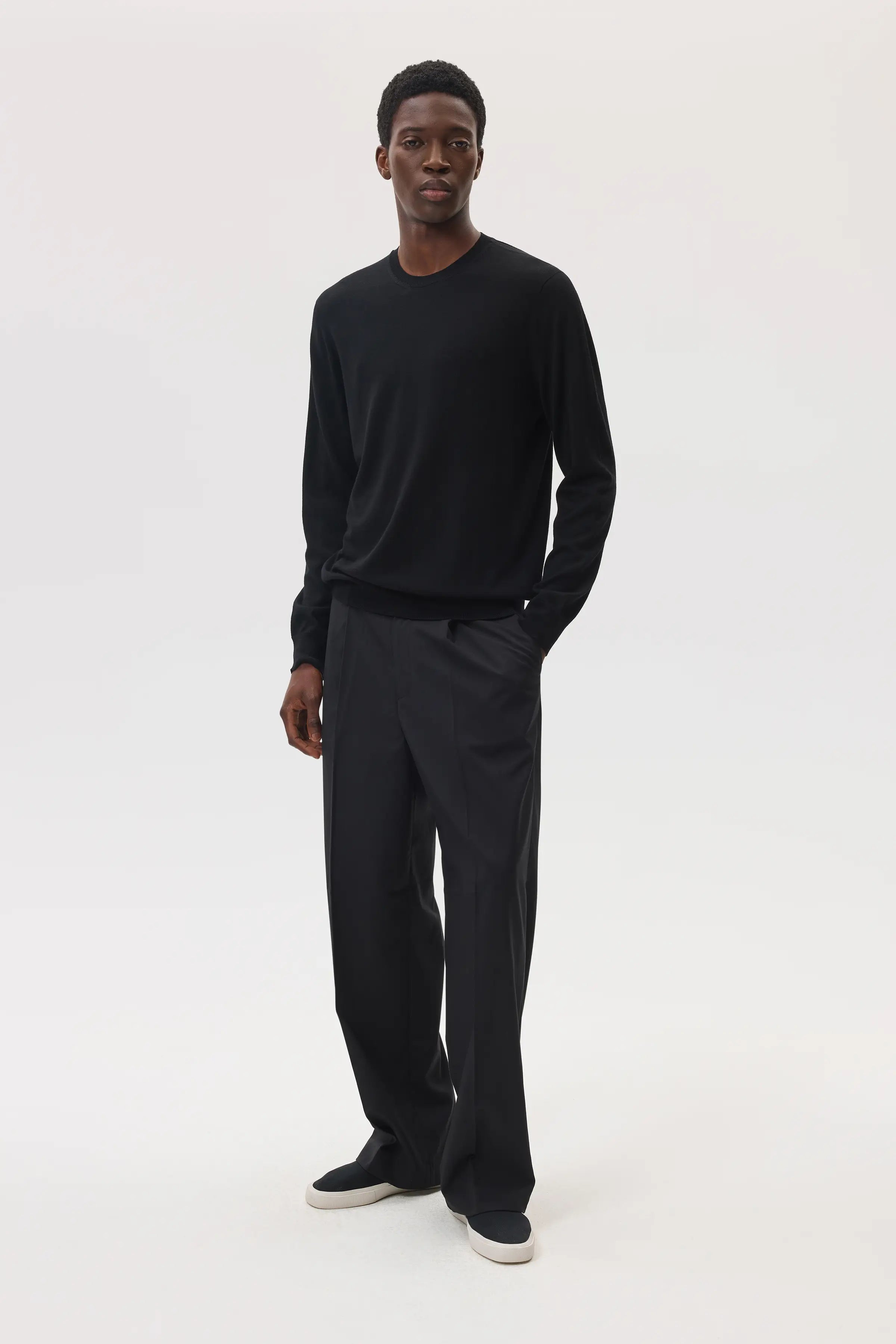 Johnstons of Elgin - Merino Round Neck Black Jumper