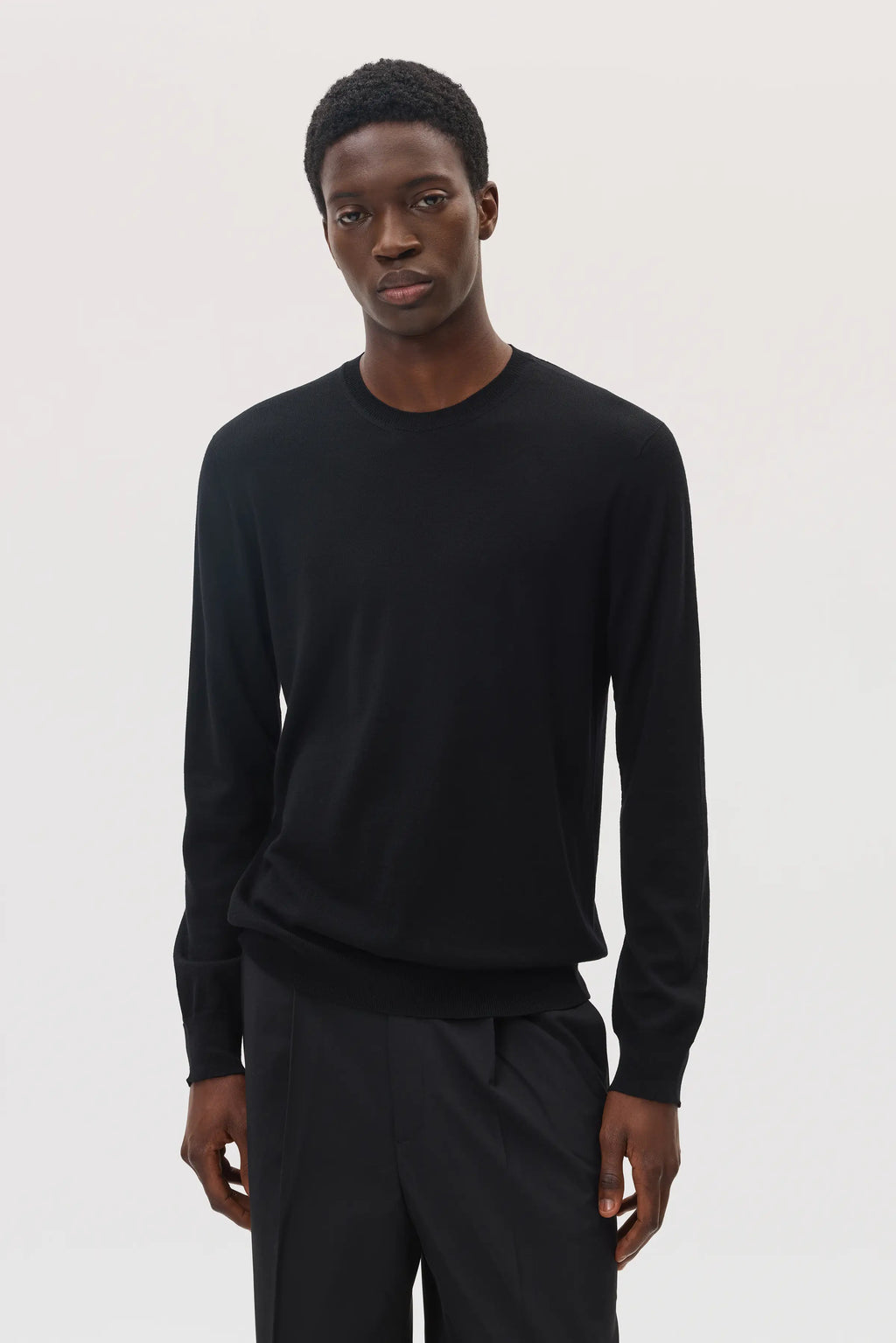 Johnstons of Elgin - Merino Round Neck Black Jumper